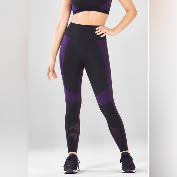 Fabletics Pants - Fabletics Demi Lovato High-Waisted Seamless Rib Black and Purple Legging Size L